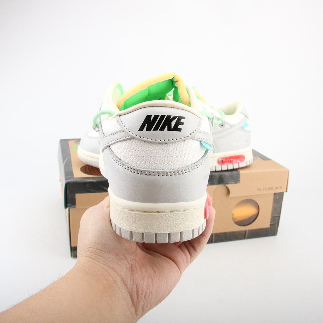 Nike Dunk Low x Off-White Lote 7:50