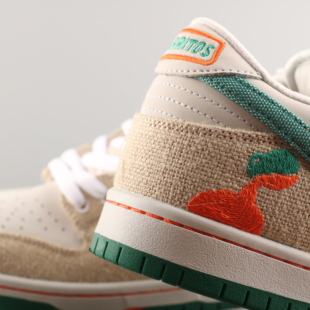 Nike Dunk Low x Jarritos Phantom Orange Malachite