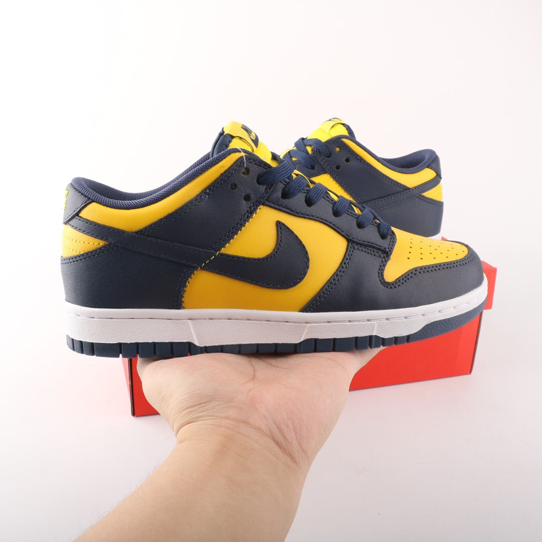 Nike Dunk Low Michigan