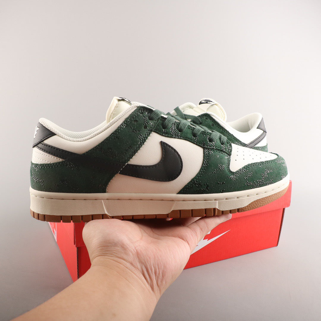 Nike Dunk Low Green Snake