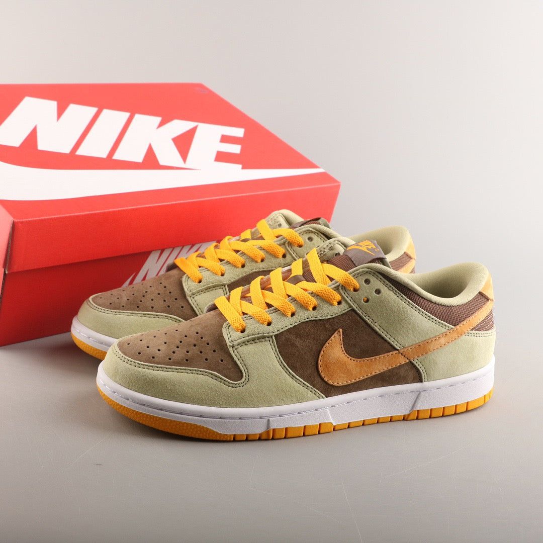 Nike Dunk Low SE Dusty Olive