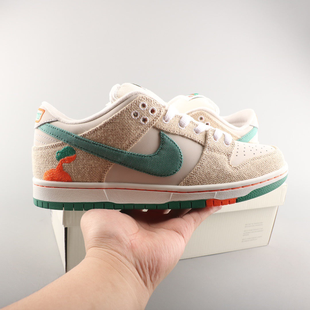 Nike Dunk Low x Jarritos Phantom Orange Malachite