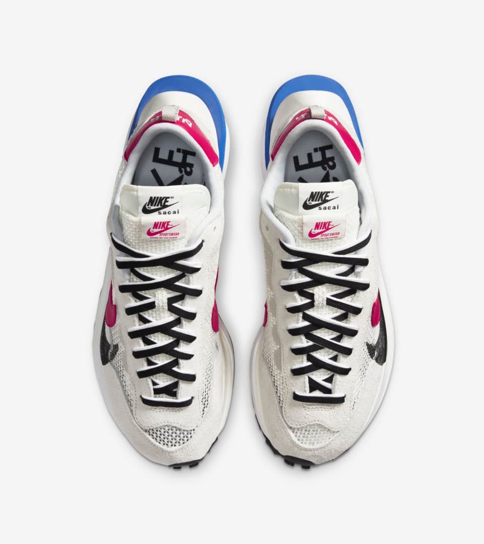 Sacai x Nike Vaporwaffle Royal Fuchsia