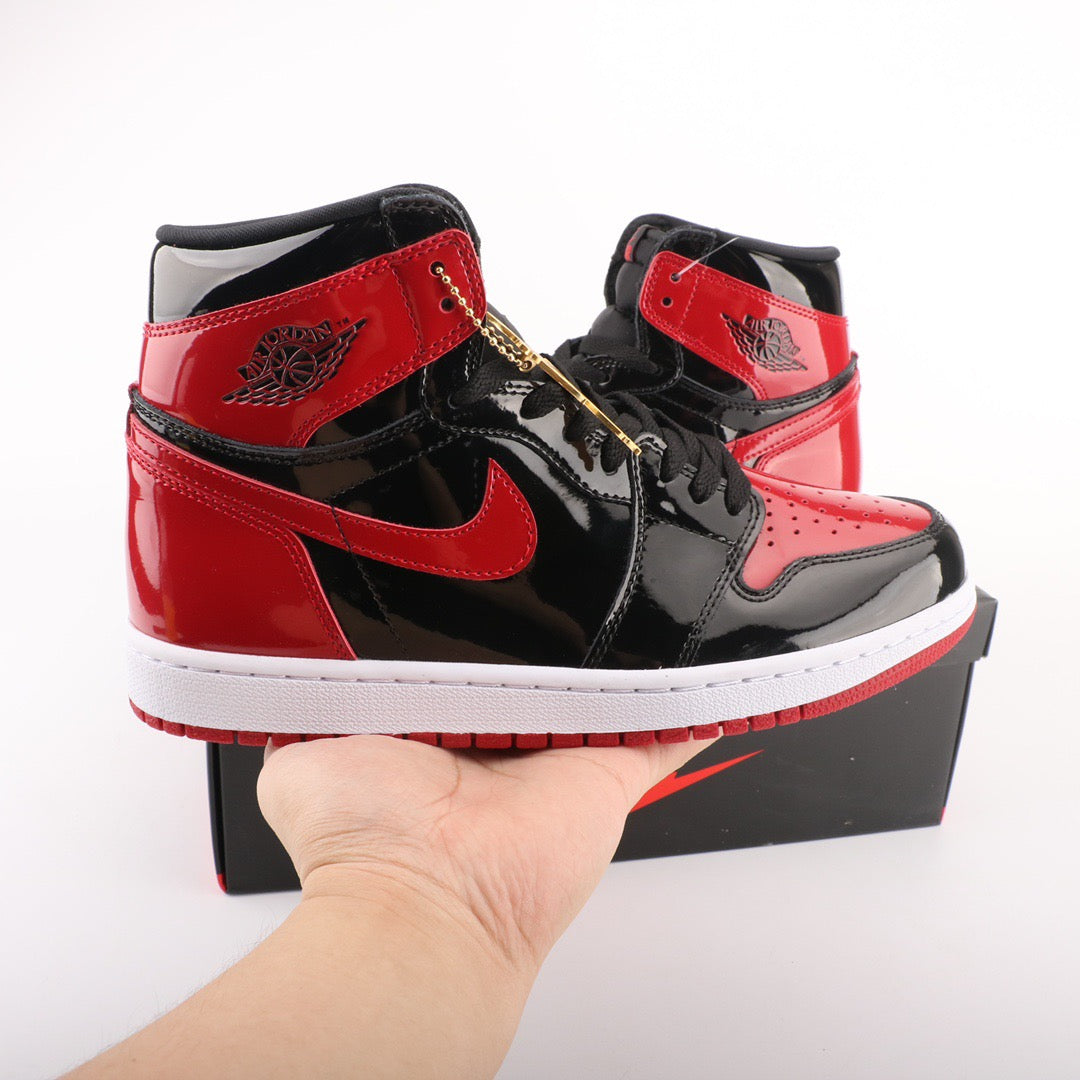 Air Jordan 1 Retro Patente de alta raza