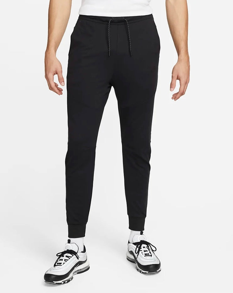 Conjunto Nike Tech Fleece Preto