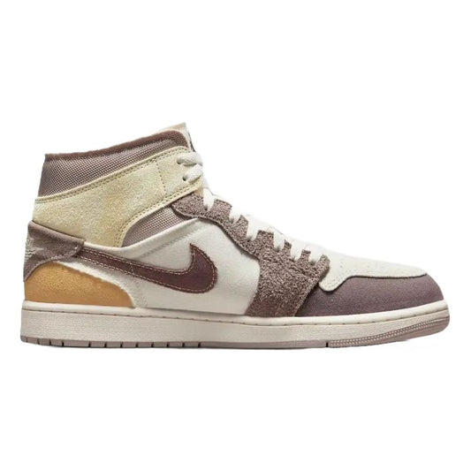 Air Jordan 1 Retro Mid Retro Artesanía De adentro hacia afuera