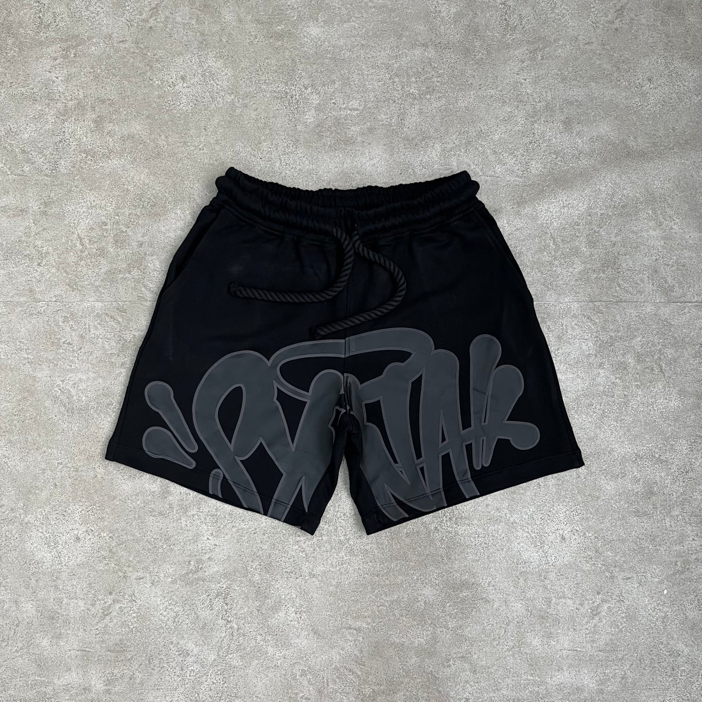 Conjunto Shorts Moletom Syna World Preto