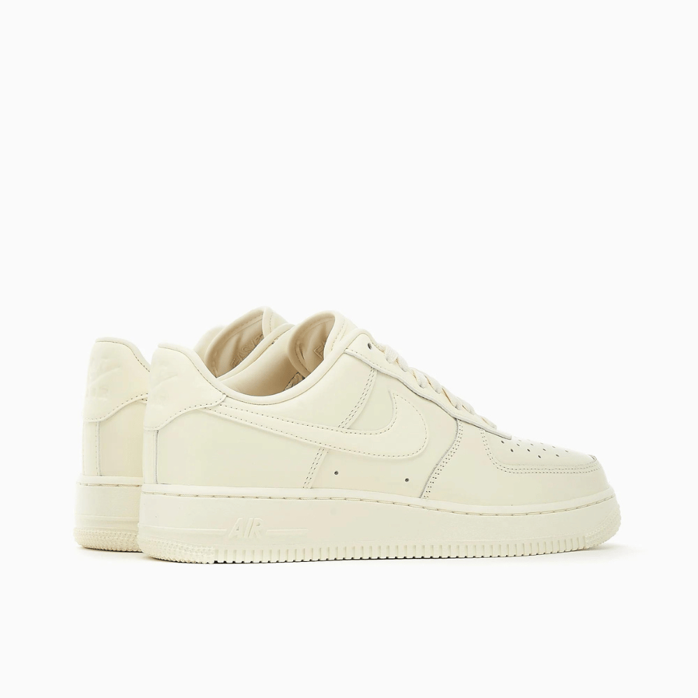 Nike Air Force 1 Leche De Coco Baja