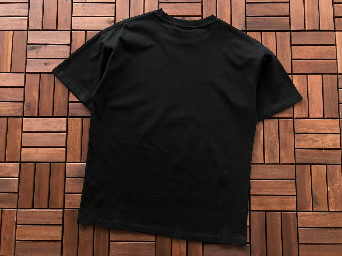 Trapstar camiseta negra con hombros descubiertos