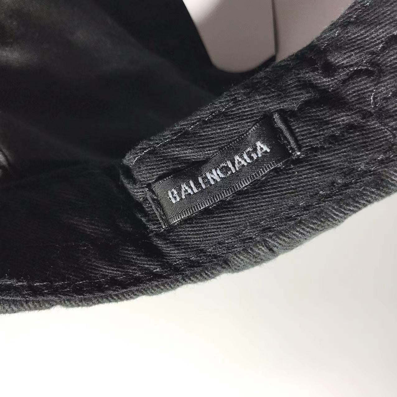 Boné Balenciaga NY