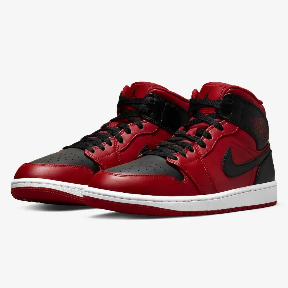 Air Jordan 1 Retro Mid Reverse Bred