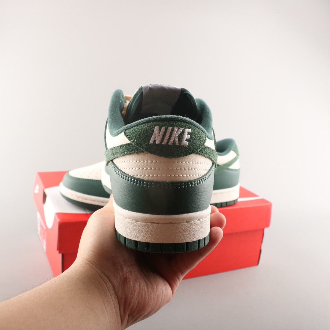 Nike Dunk Low Noble Green