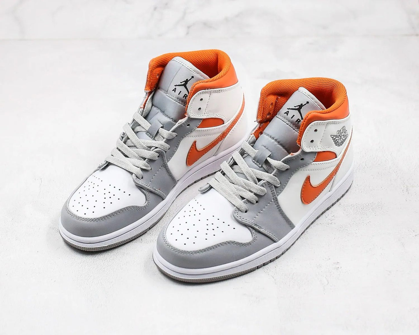 Air Jordan 1 Retro Mid Starfish Pure Platinum