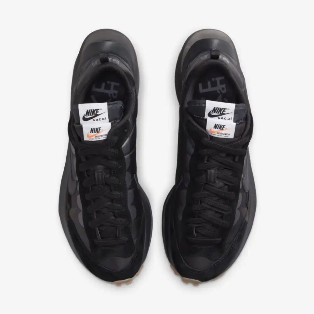 Sacai x Nike Vaporwaffle Black And Gum