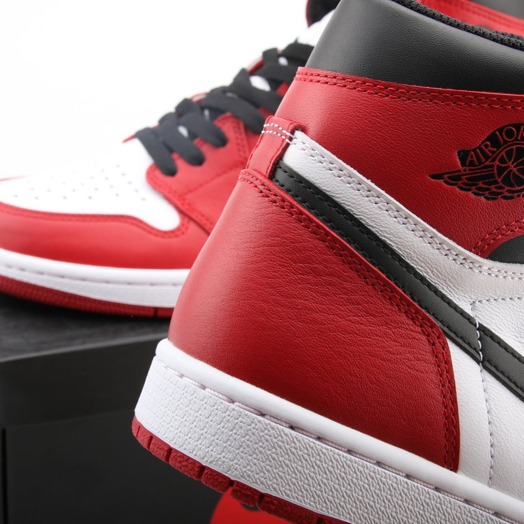 Air Jordan 1 Retro Alto Chicago